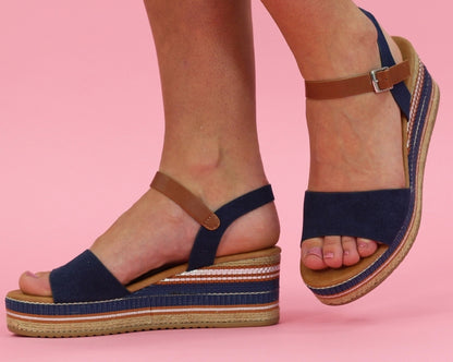 Lunar Britt Wedge Sandal