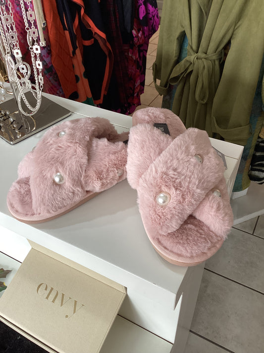 Faux Fur/Pearl Slippers